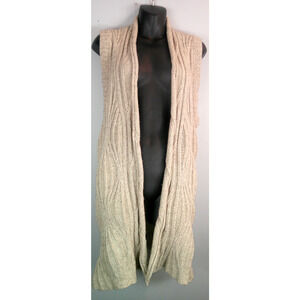 CAbi Womens Oatmeal Wool Blend Cable Knit Vest Cardigan Style #499 Size M.
